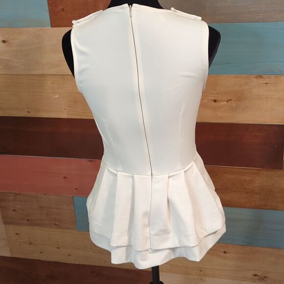 💜5/$25 SMALL peplum back zip blouse Bond and Pacific - Picture 4 of 6